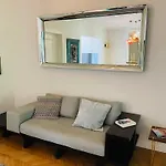 Executive Apartment Free Private Parking & Remote Office