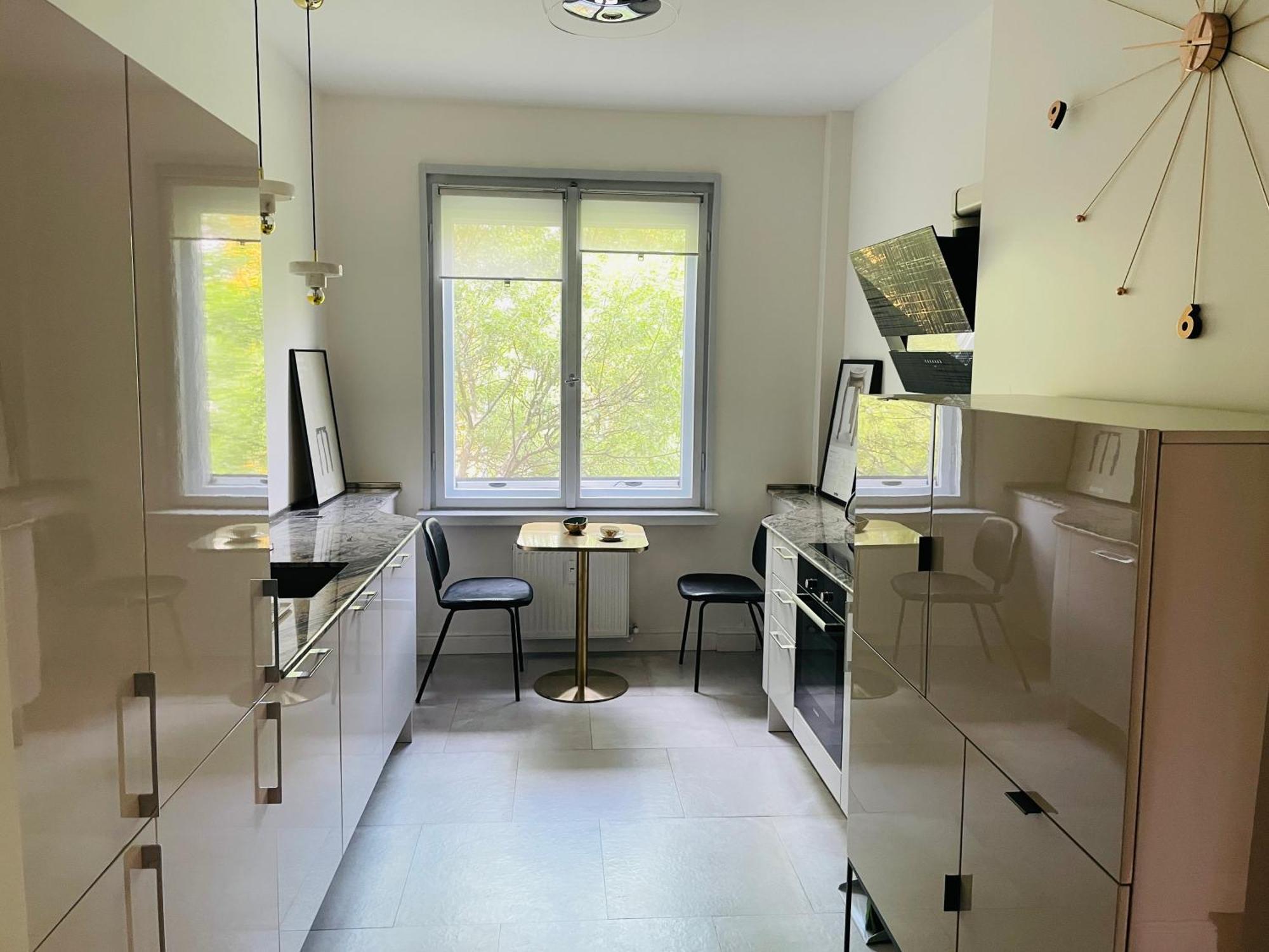 Executive Free Private Parking & Remote Office
