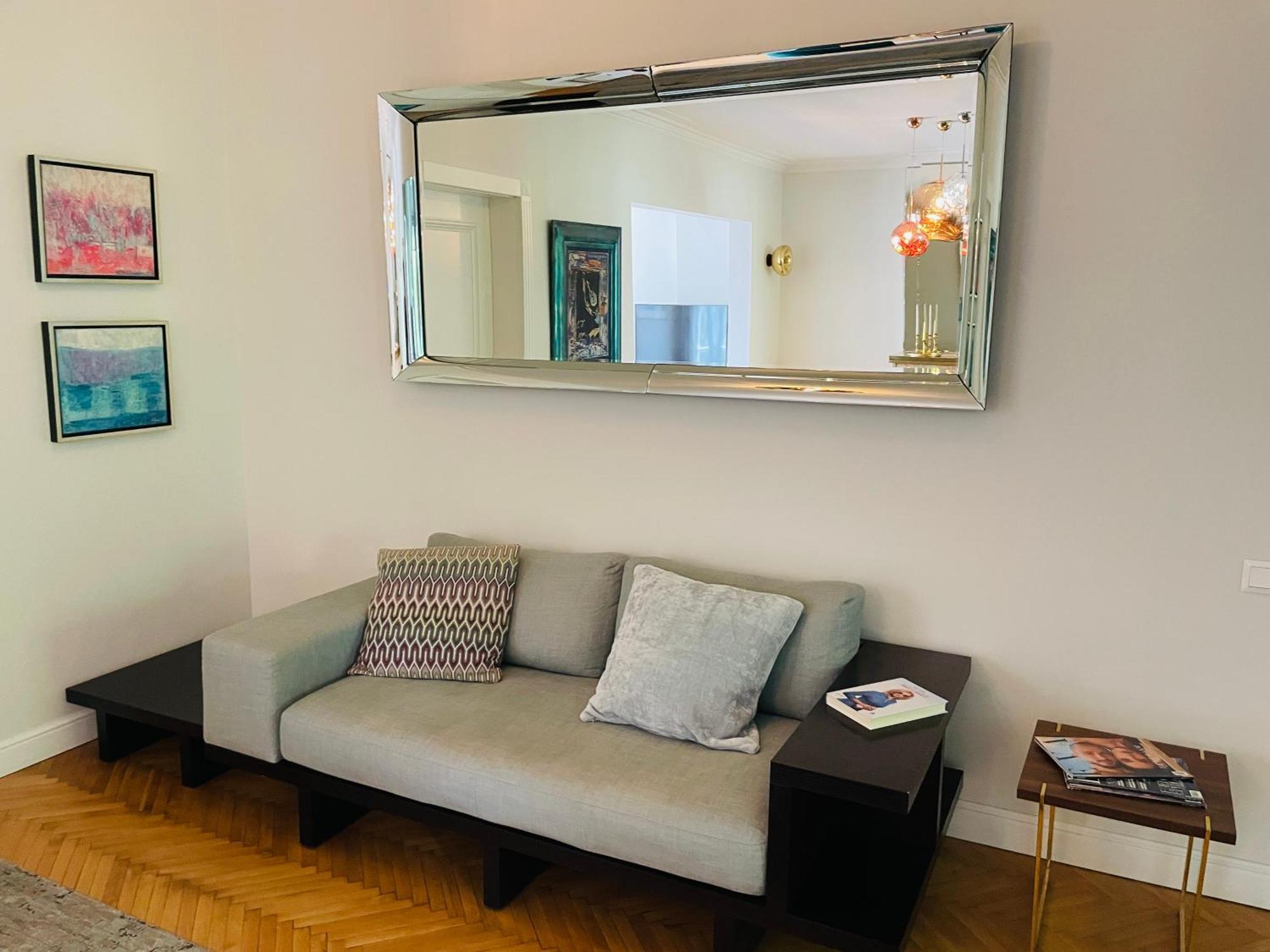 Executive Free Private Parking & Remote Office *